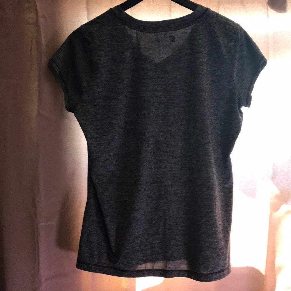 Performance tee - Picture 3 of 3